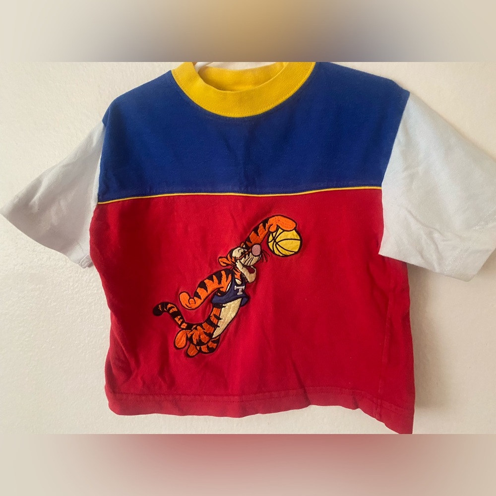 Vintage Disney Store Tigger Tee